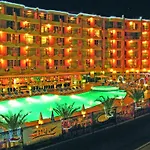 מלון Grenada 4*